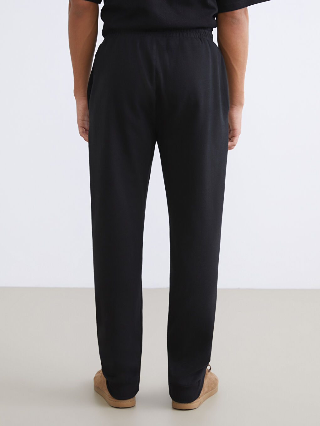 Standard Fit Men's Jogger Sweatpants-3