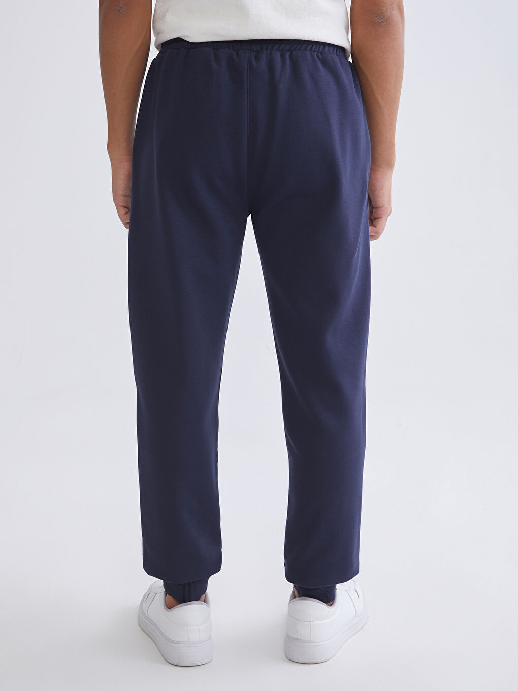 Standard Fit Men's Jogger Sweatpants-3