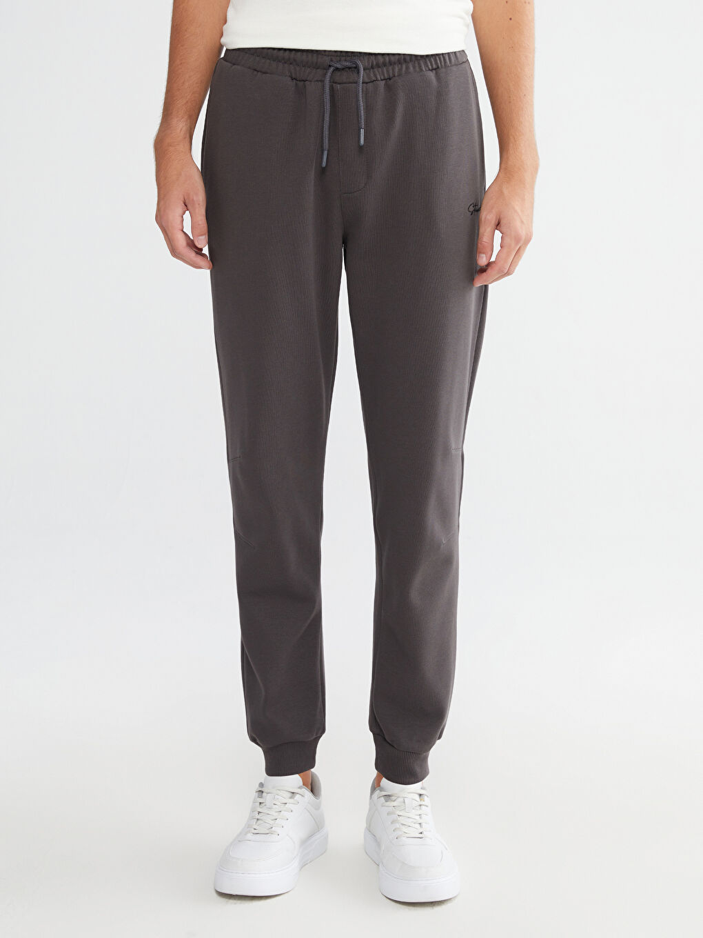 Standard Fit Men's Jogger Sweatpants-1