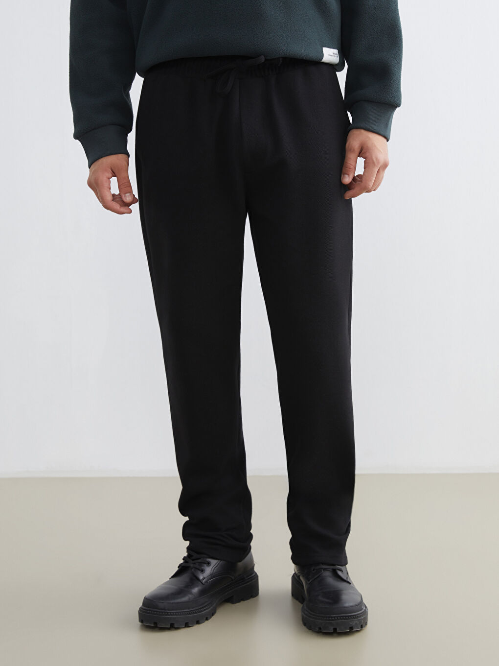 بنطلون رياضي بقصة عادية - للرجال-1