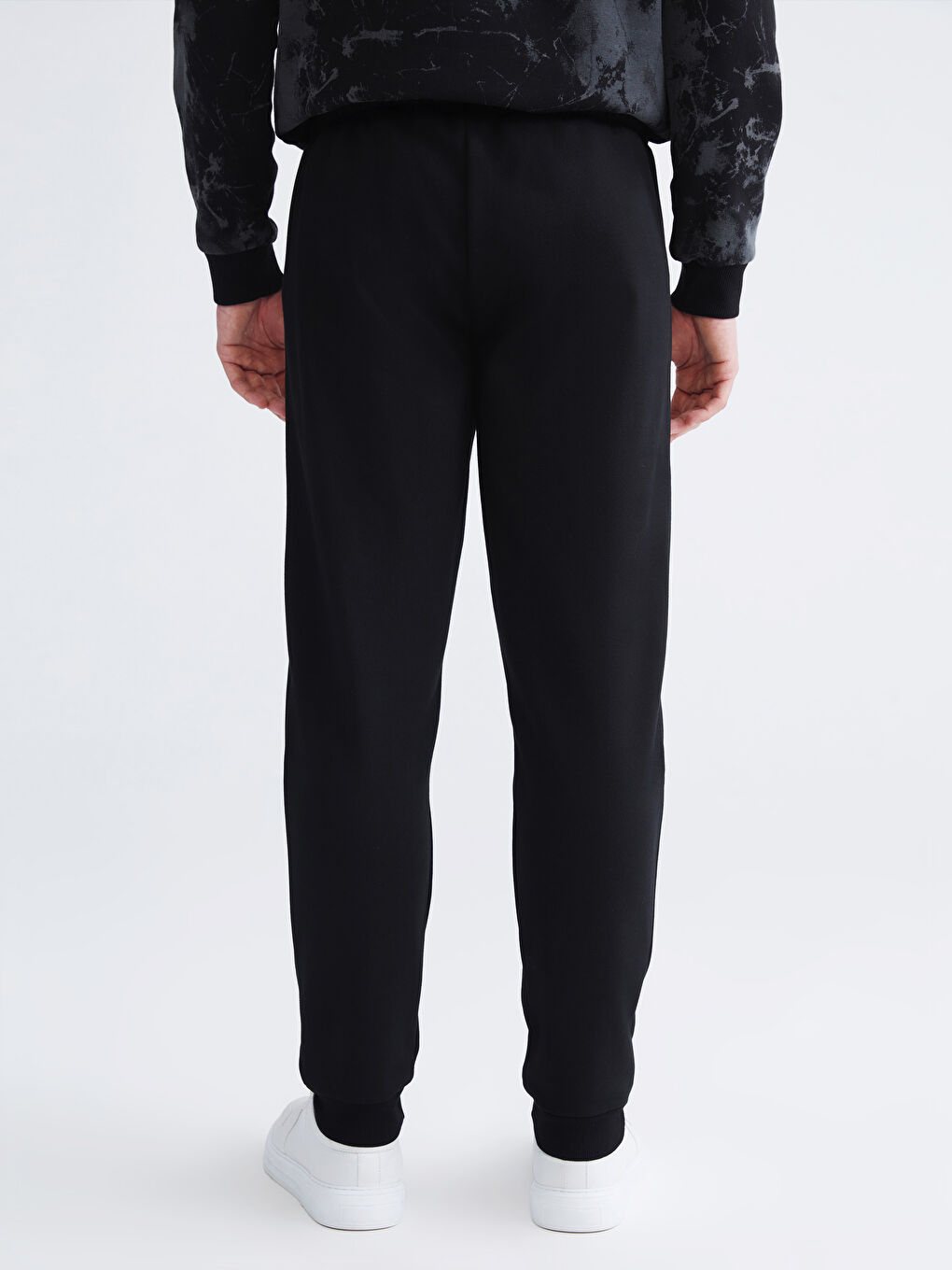 Basic Men's Jogger Sweatpants-3
