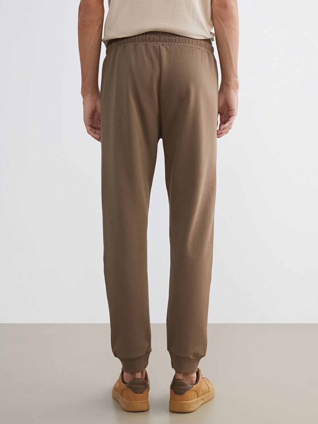 Basic Men's Jogger Sweatpants-3