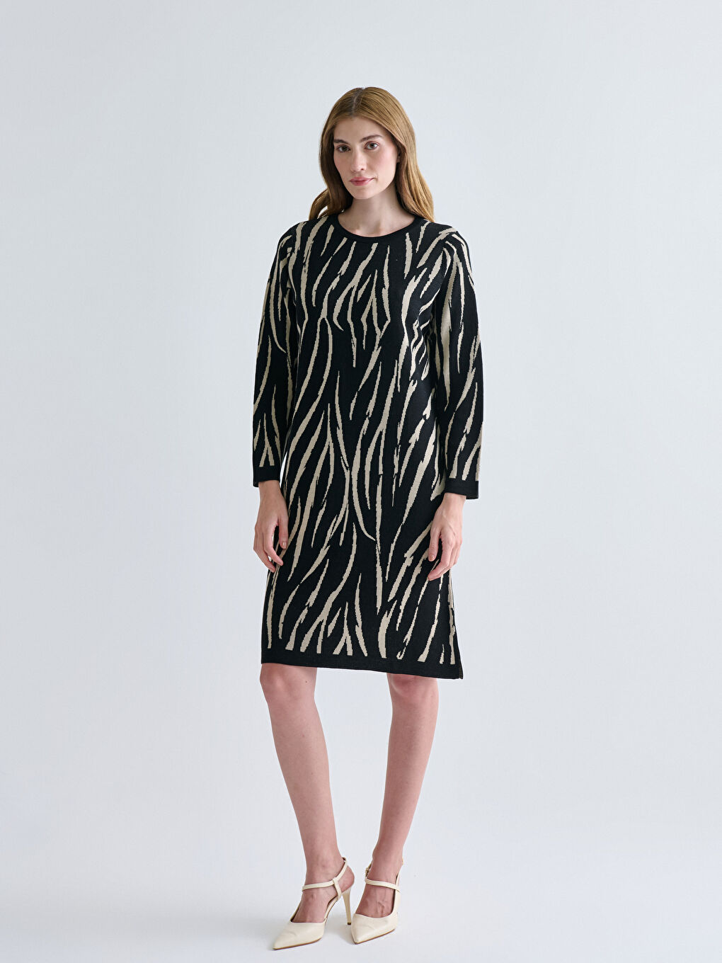 Crew Neck Patterned Knitwear Dress-1