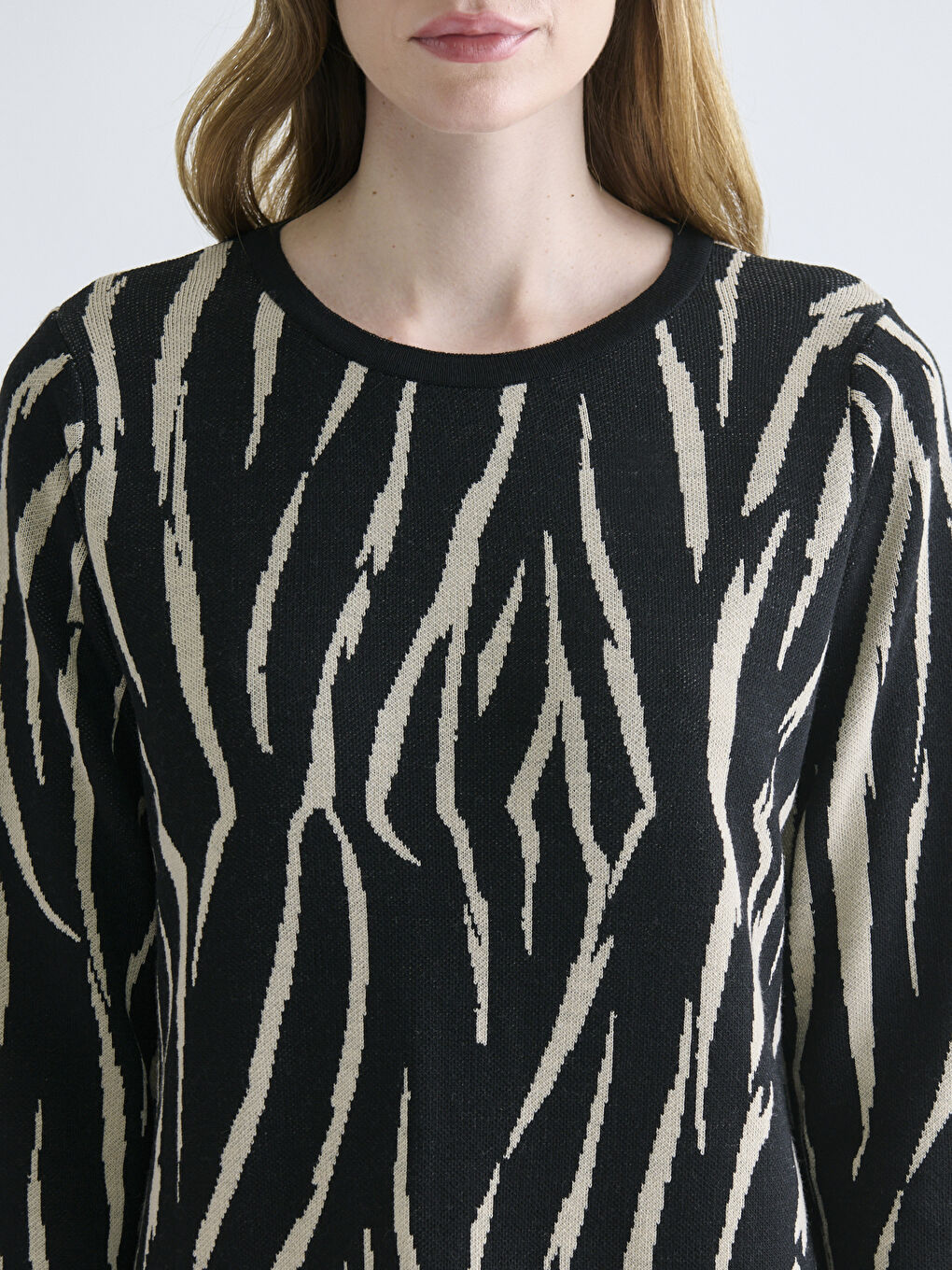 Crew Neck Patterned Knitwear Dress-2