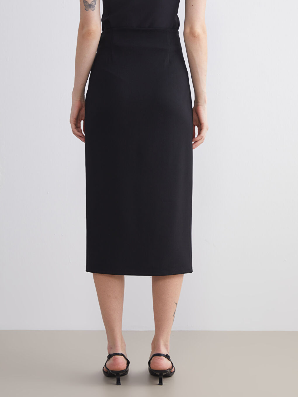 Woman BLACK Skirt-3