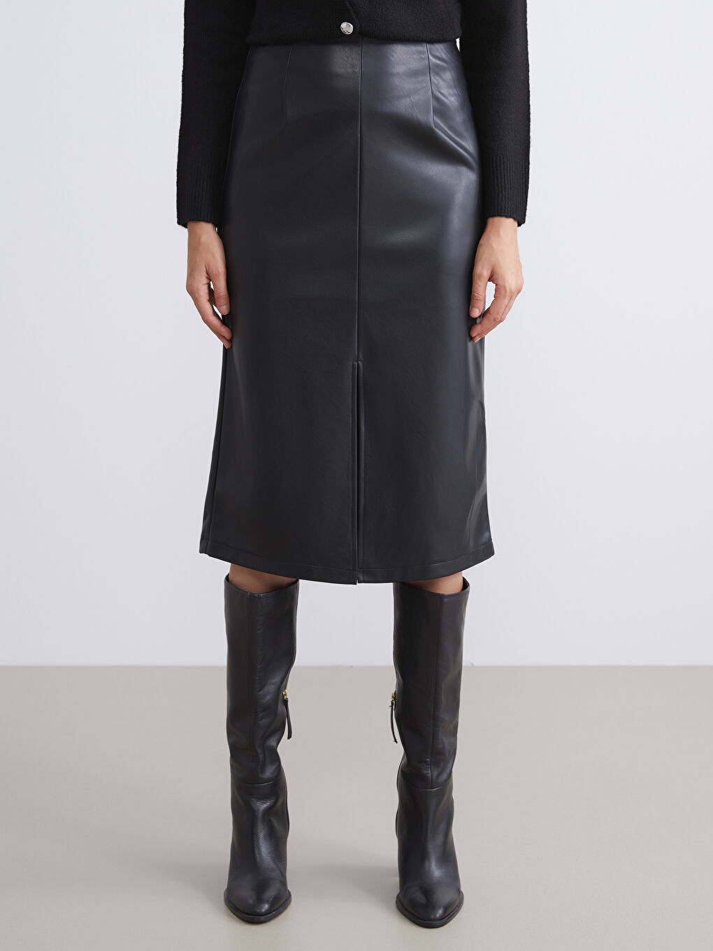 Woman BLACK Skirt-1