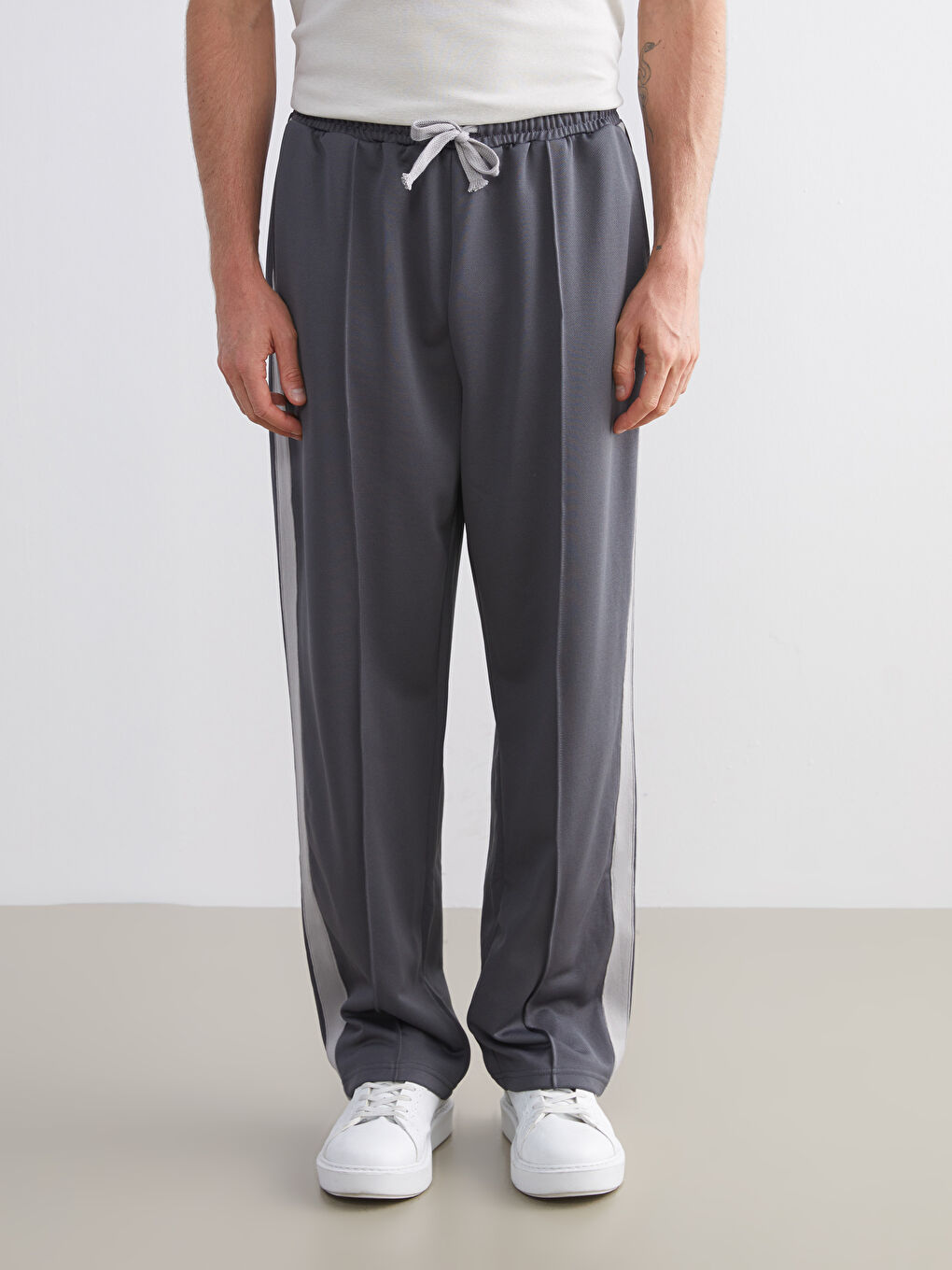Standard Fit Men's Sweatpants-1