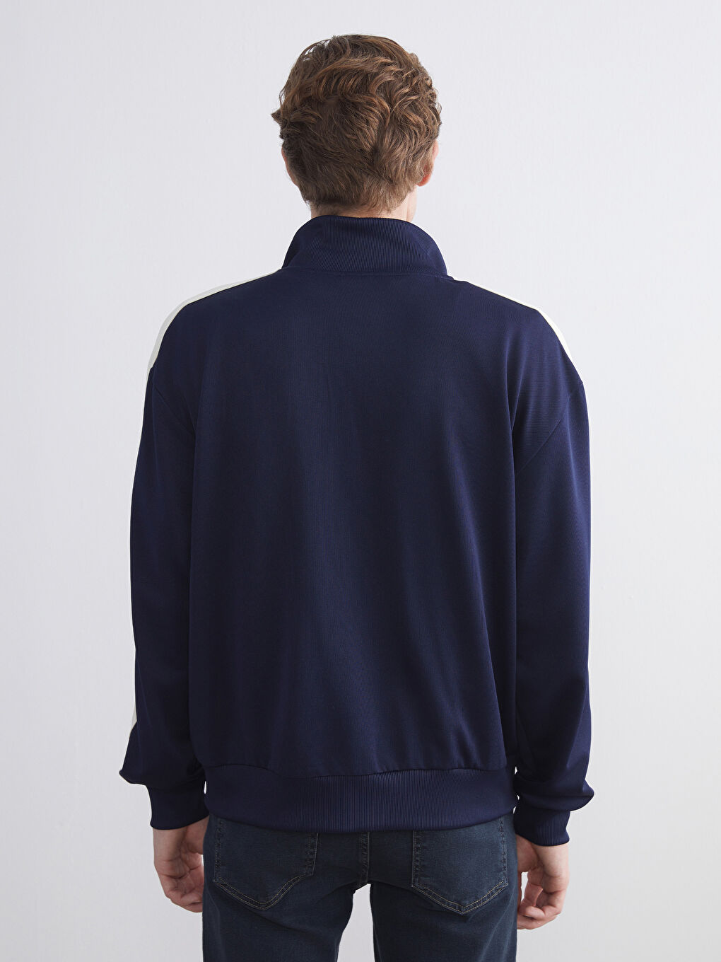 Man NAVY Zip-Up Sweatshirt-3