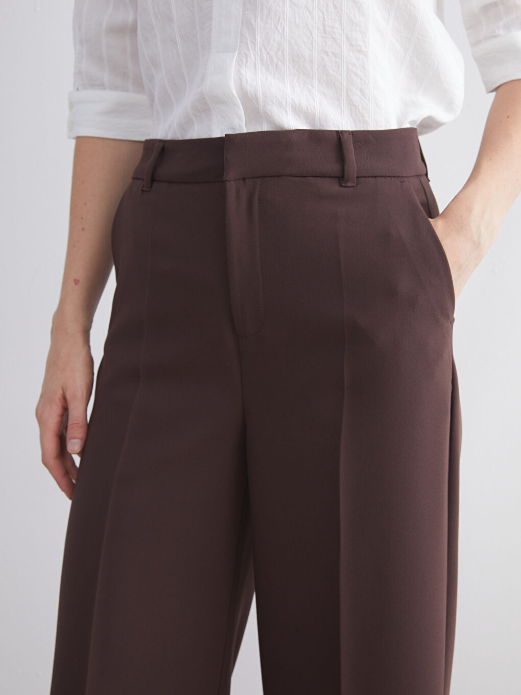 LCWAIKIKI Classic Standard Fit Women's Trousers -W5HT01Z8-D7V