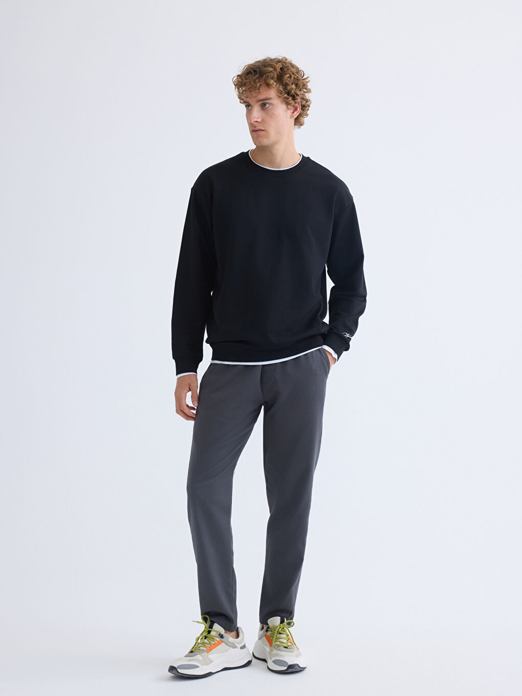 سويت شيرت ياقة دائرية للرجال-1