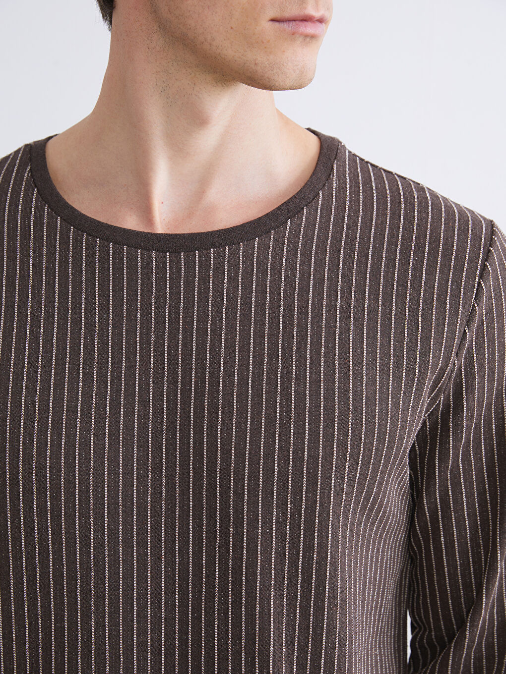 Bej Bisiklet Yaka Çizgili Erkek Tişört-2