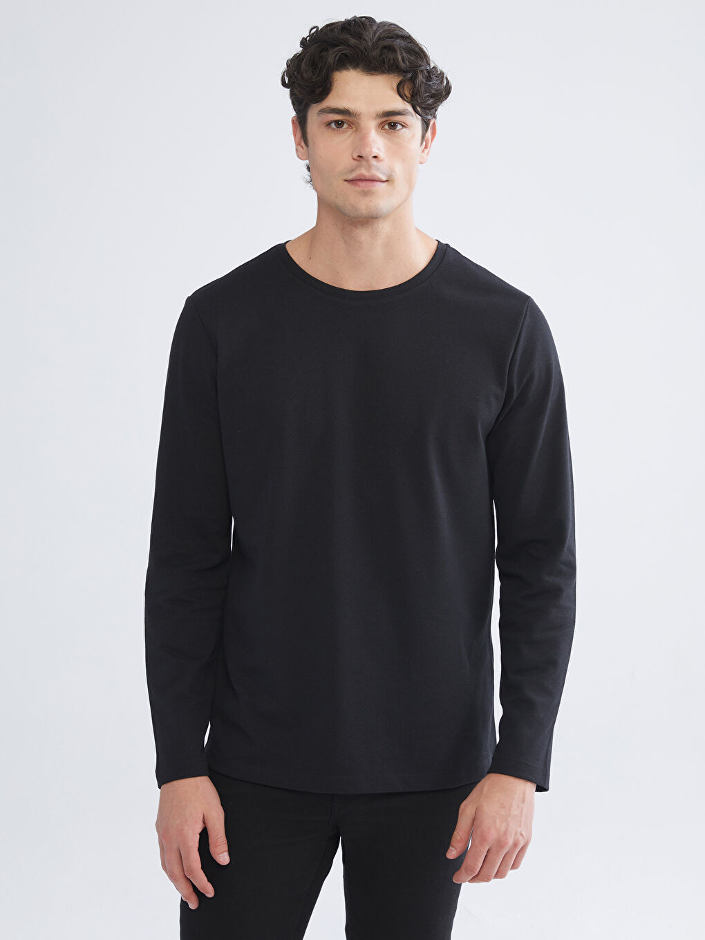 Siyah Bisiklet Yaka Uzun Kollu Erkek Tişört