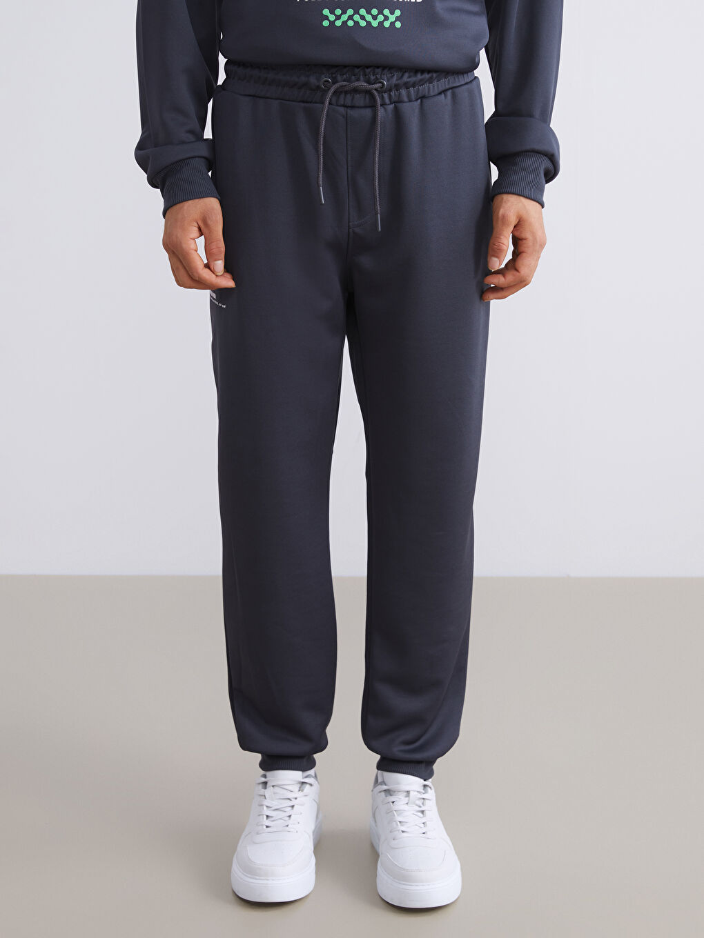 Antrasit Standart Kalıp Erkek Jogger Eşofman Altı-2