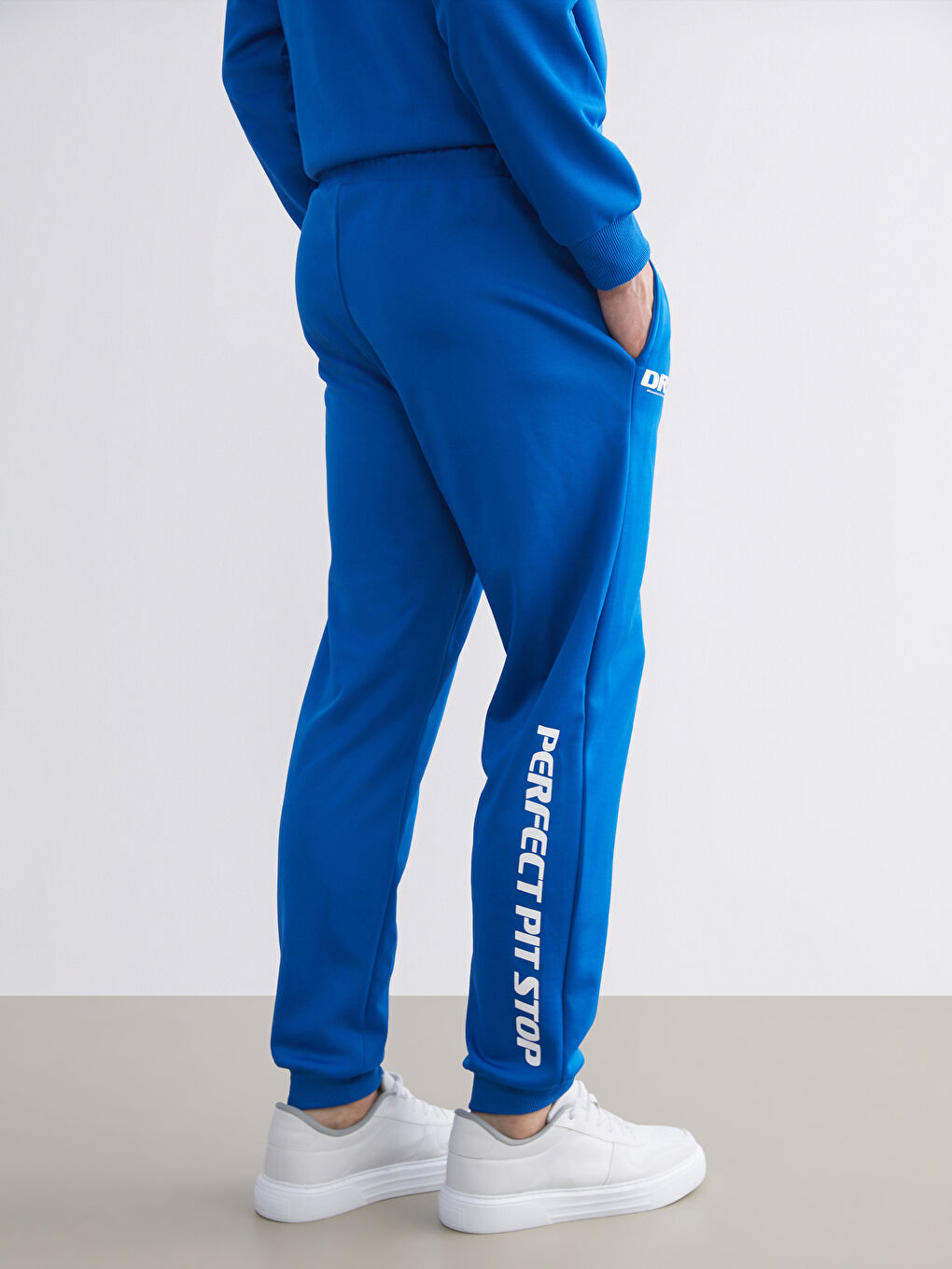 Mavi Standart Kalıp Erkek Jogger Eşofman Altı-8