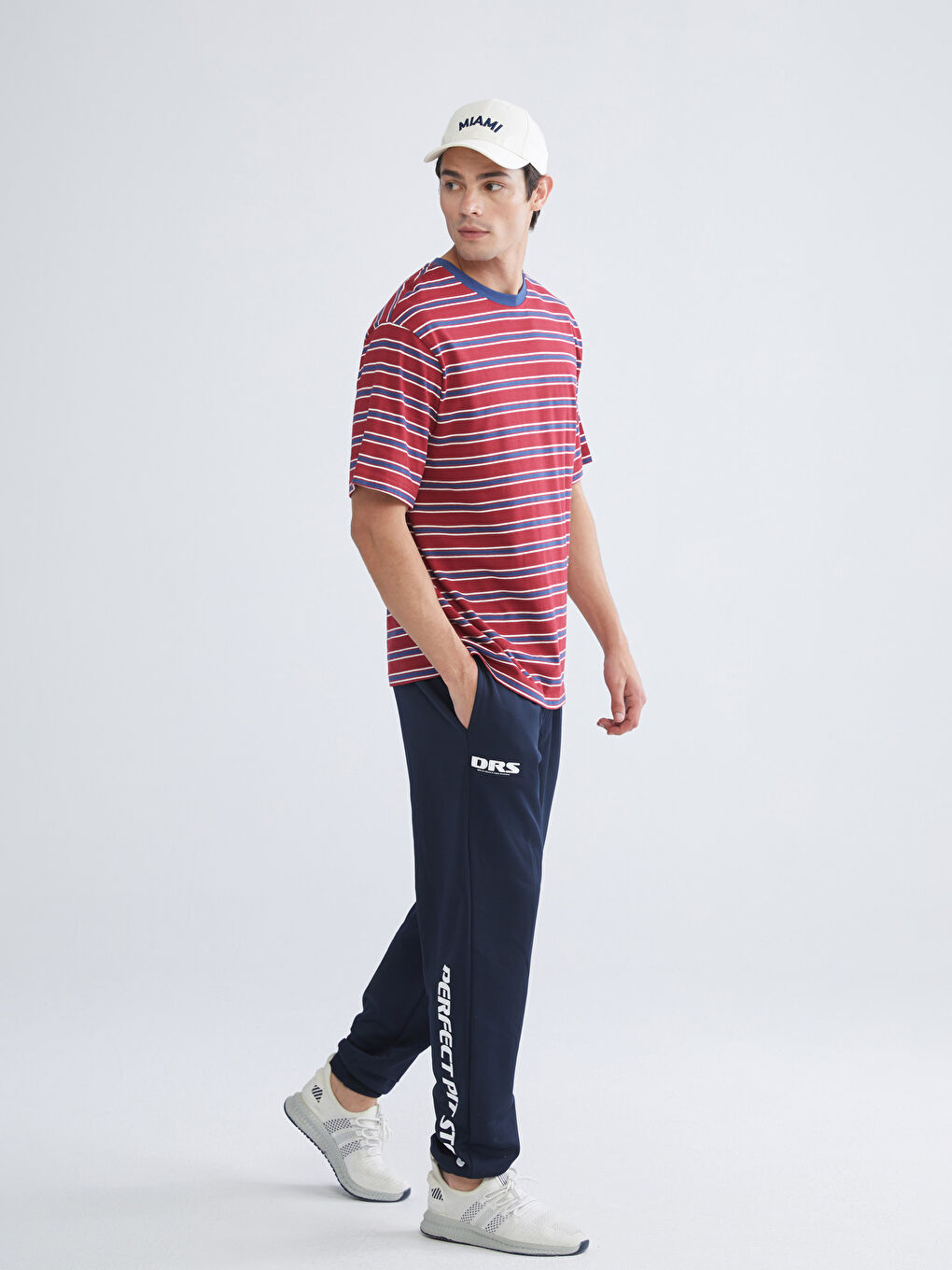 Standard Fit Men's Jogger Sweatpants