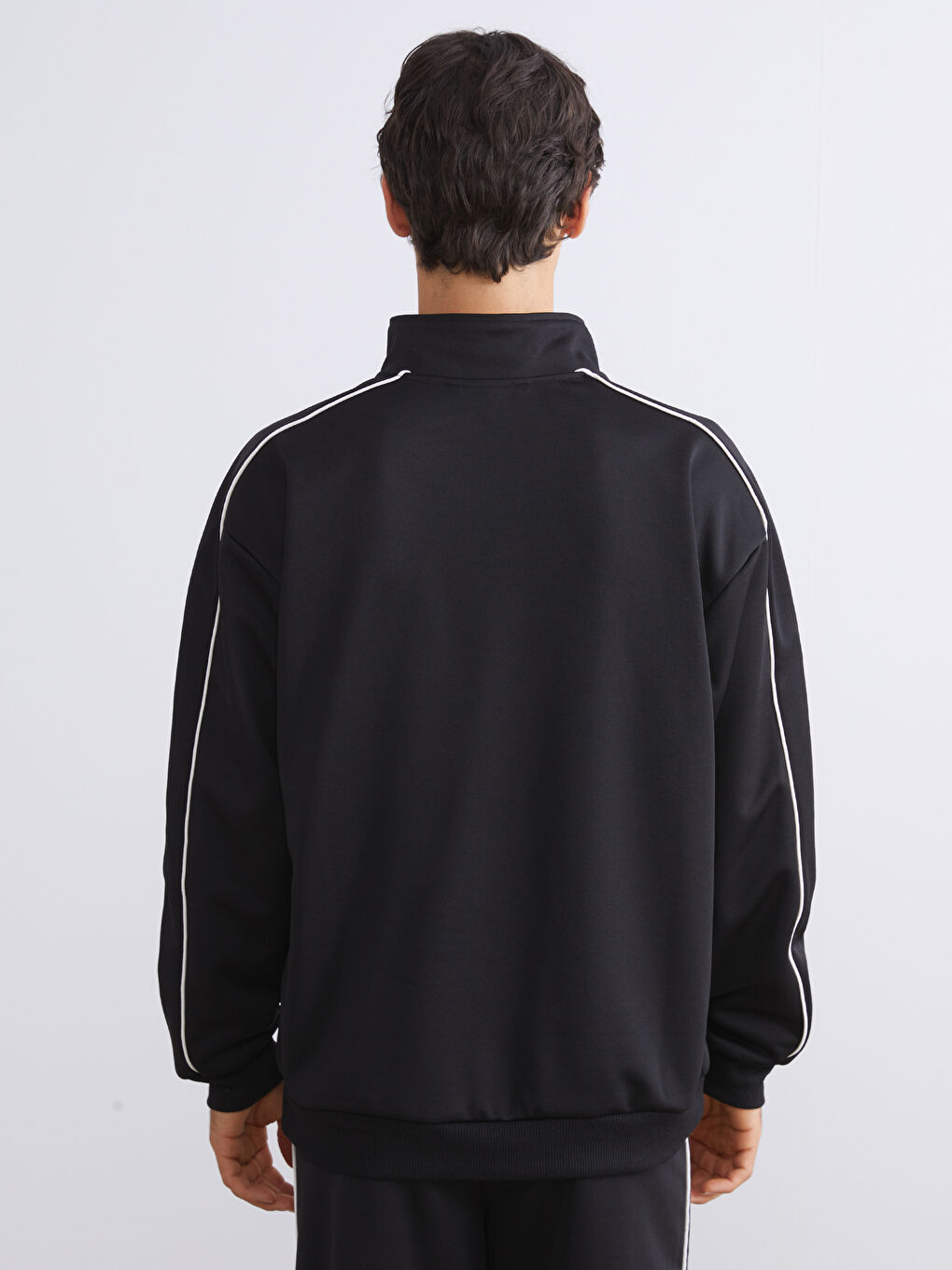 سويت شيرت مطبوع بياقة قمع للرجال-6