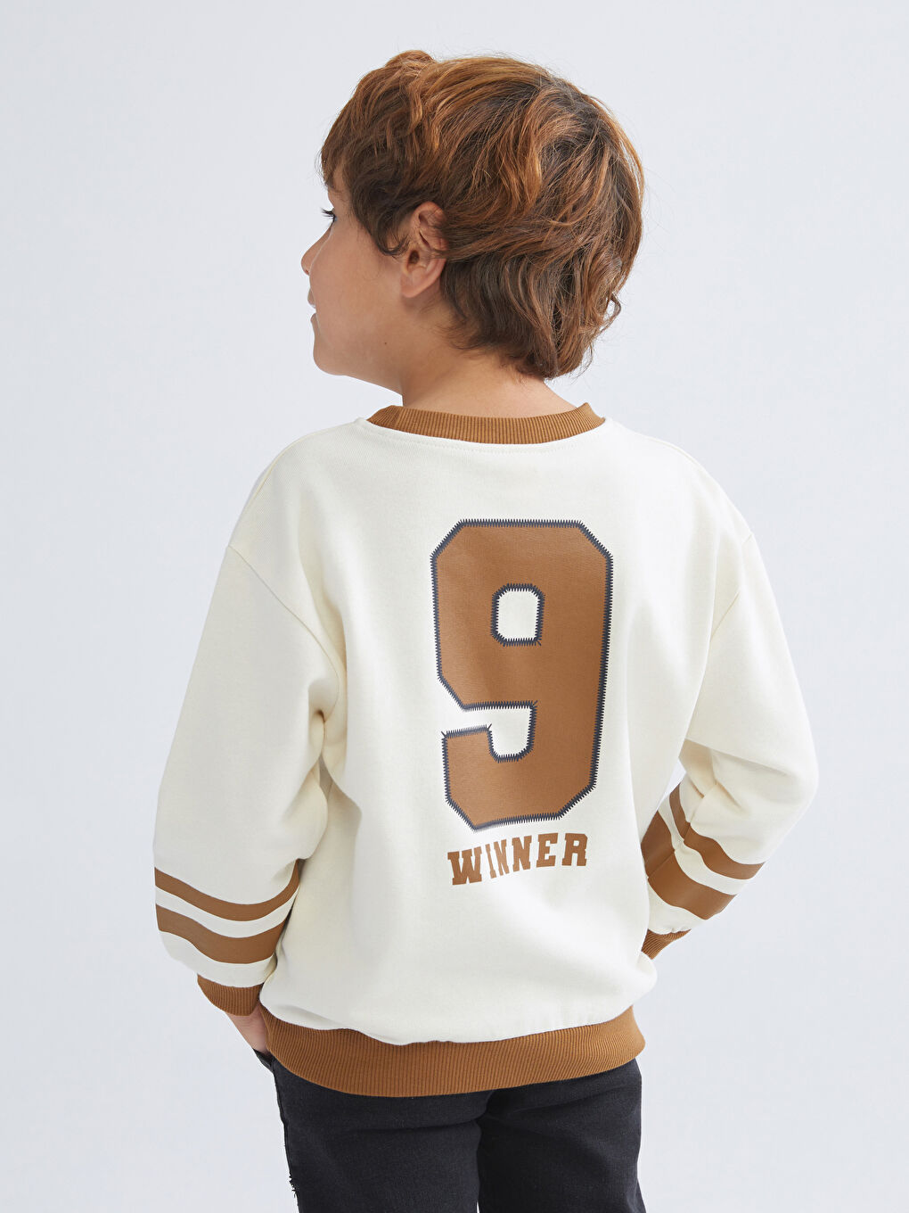 LCW Kids Суитшърт с кръгло деколте и отпечатка за момчета -W5HT75Z1-QVK