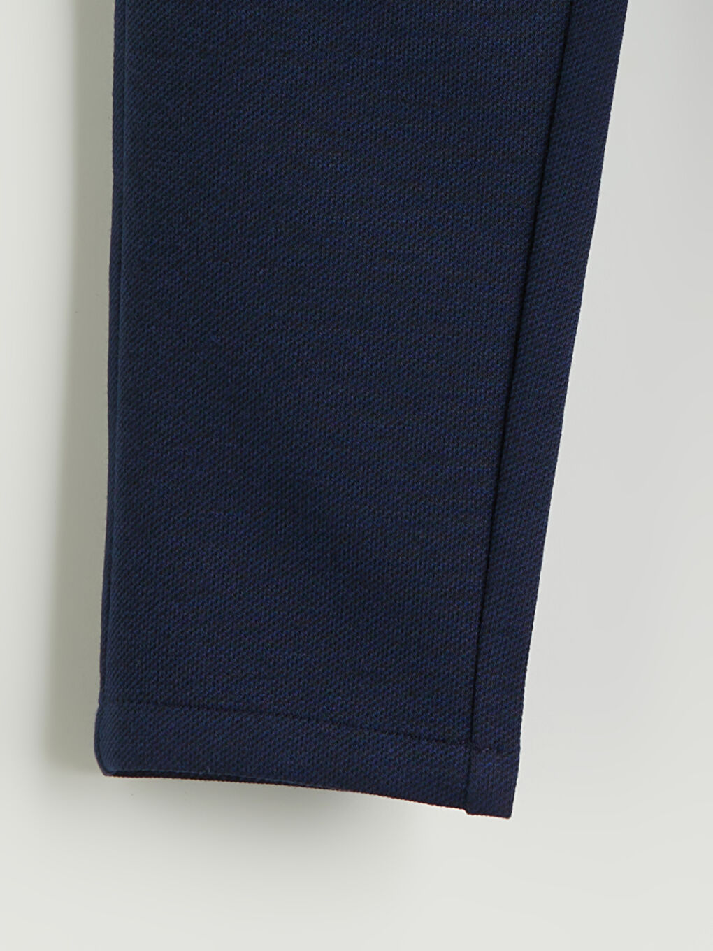 LCW Kids Boys' Textured Trousers with Elastic Waist -W5HT85Z4-HRC