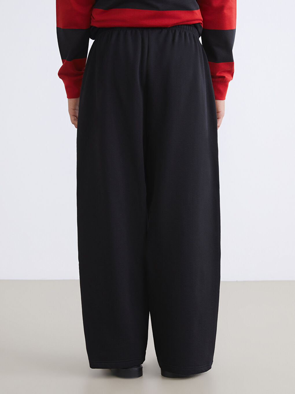Relaxed Fit Men's Sweatpants-3