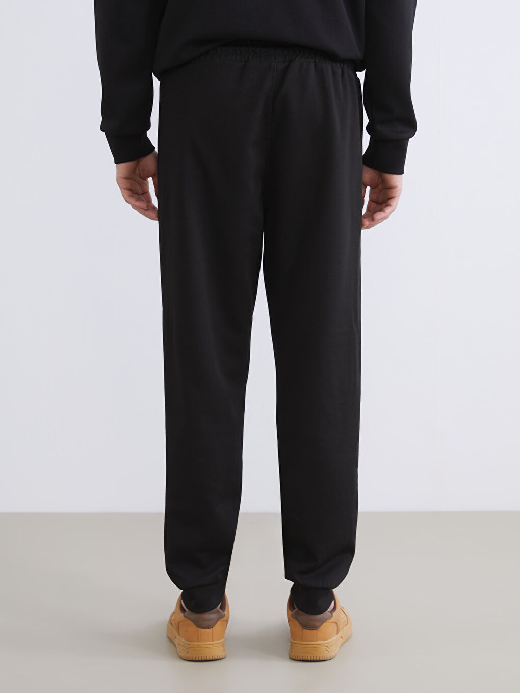 Standard Fit Men's Jogger Sweatpants-3