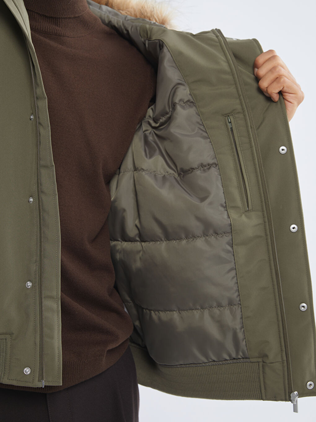 თავისუფალი ჭრის კაპიუშონიანი მამაკაცის ქურთუკი-3