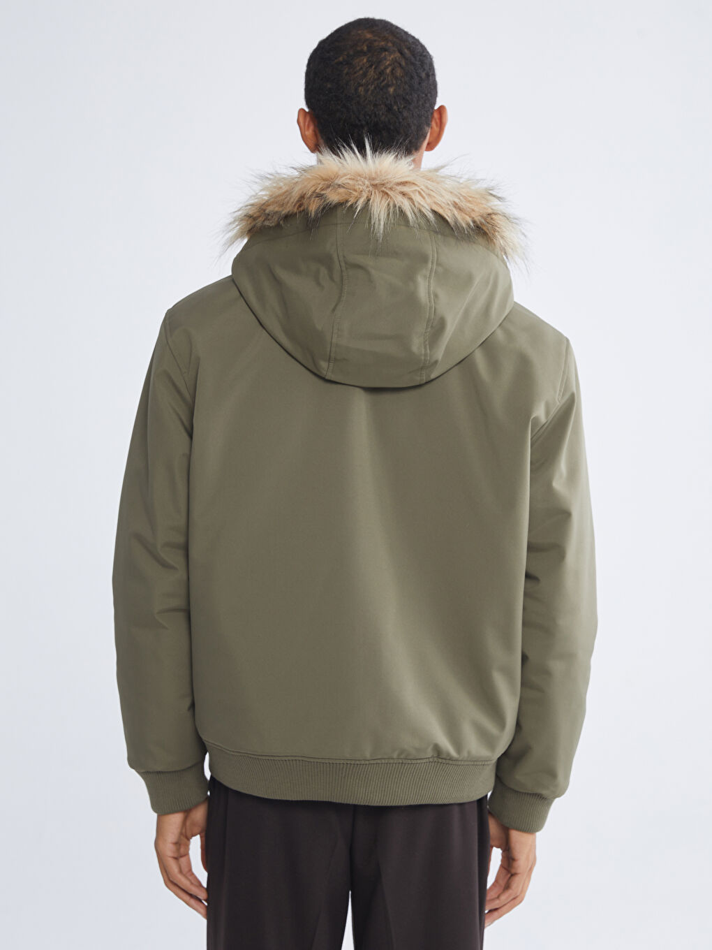 თავისუფალი ჭრის კაპიუშონიანი მამაკაცის ქურთუკი-4