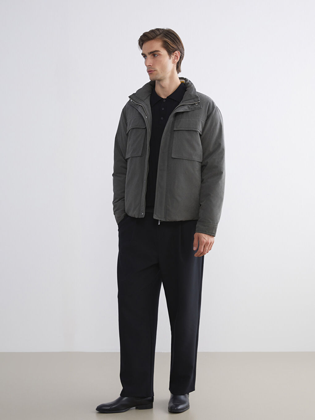 Мужская куртка стандартного кроя с воротником-трубой-1