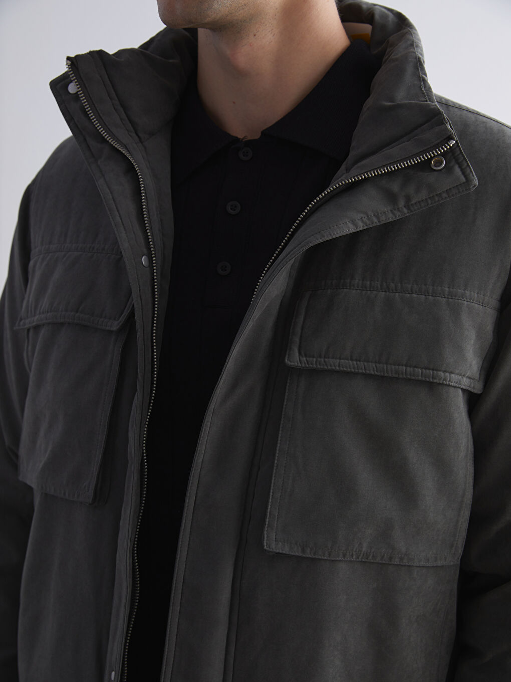 Мужская куртка стандартного кроя с воротником-трубой-2