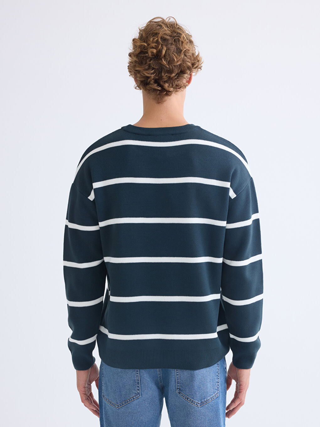 Crew Neck Striped Men's Knitwear Sweater-3