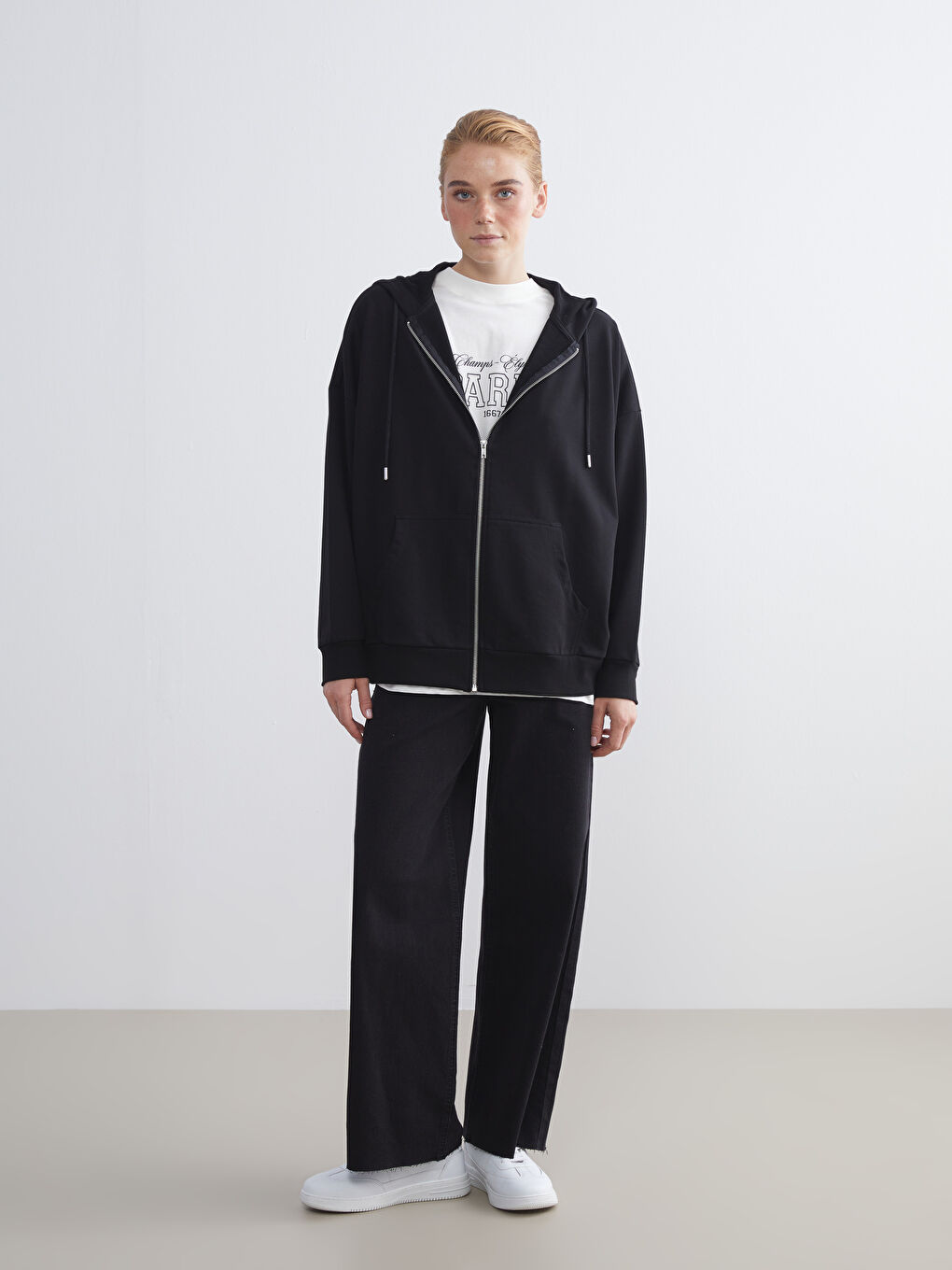 Siyah Kapüşonlu Oversize Kadın Fermuarlı Sweatshirt-1