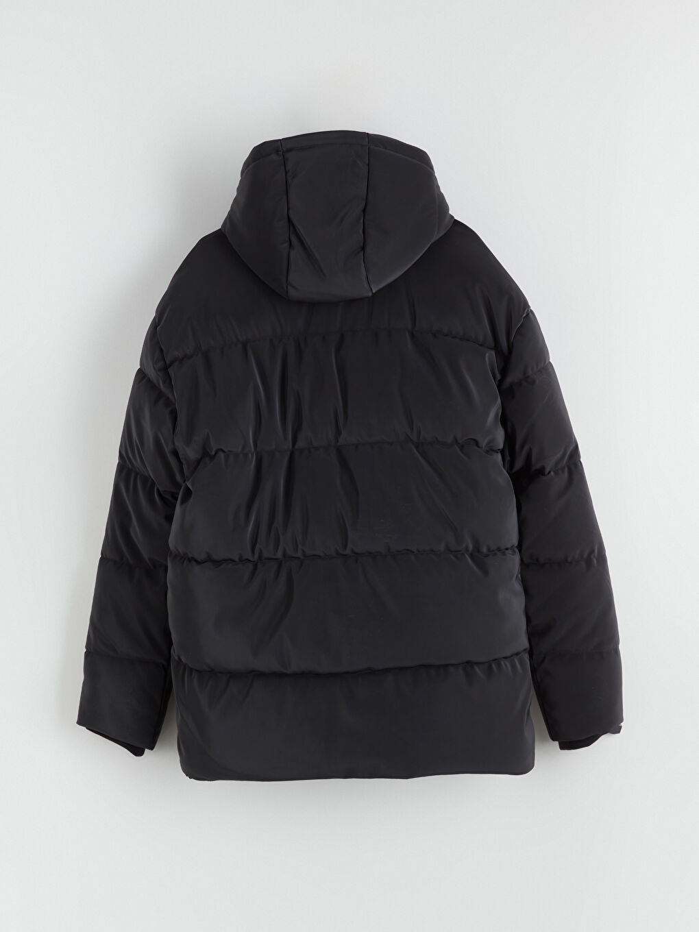 Siyah Standart Kalıp Kapüşonlu Erkek Mont-7