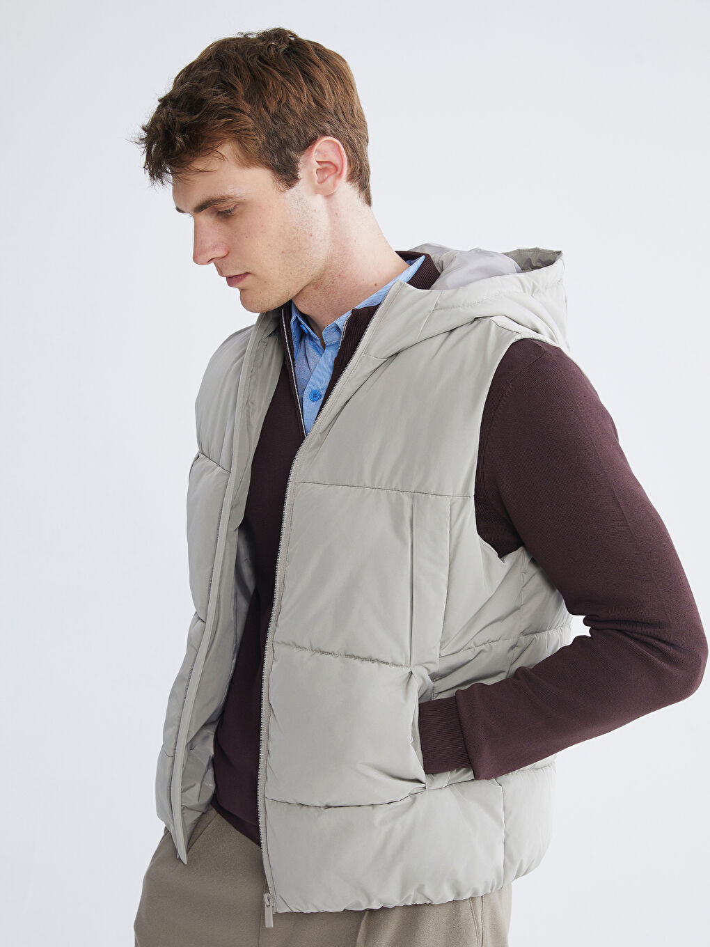 Bej Standart Kalıp Kapüşonlu Erkek Şişme Yelek