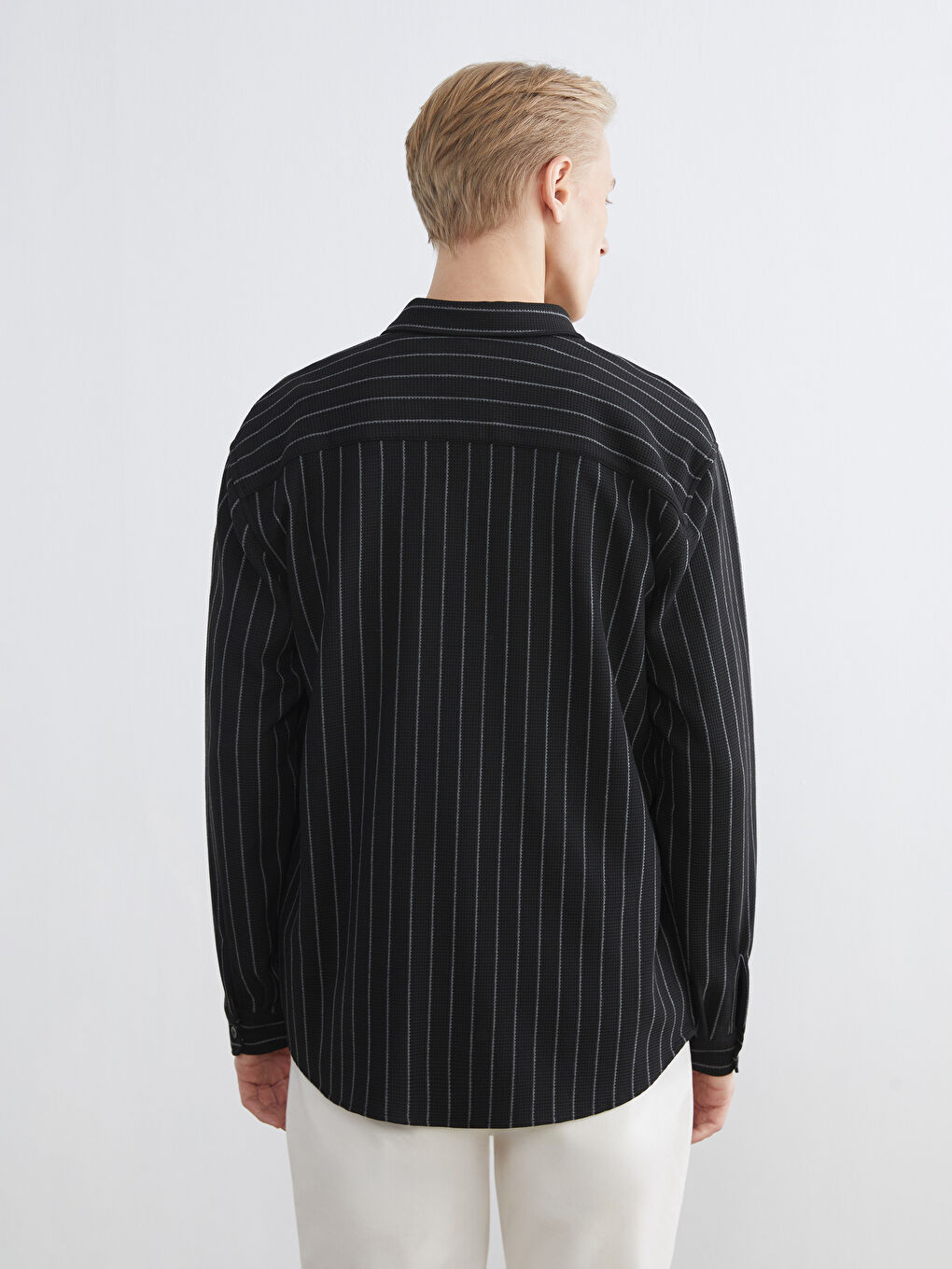 Siyah Regular Fit Uzun Kollu Çizgili Erkek Gömlek-3