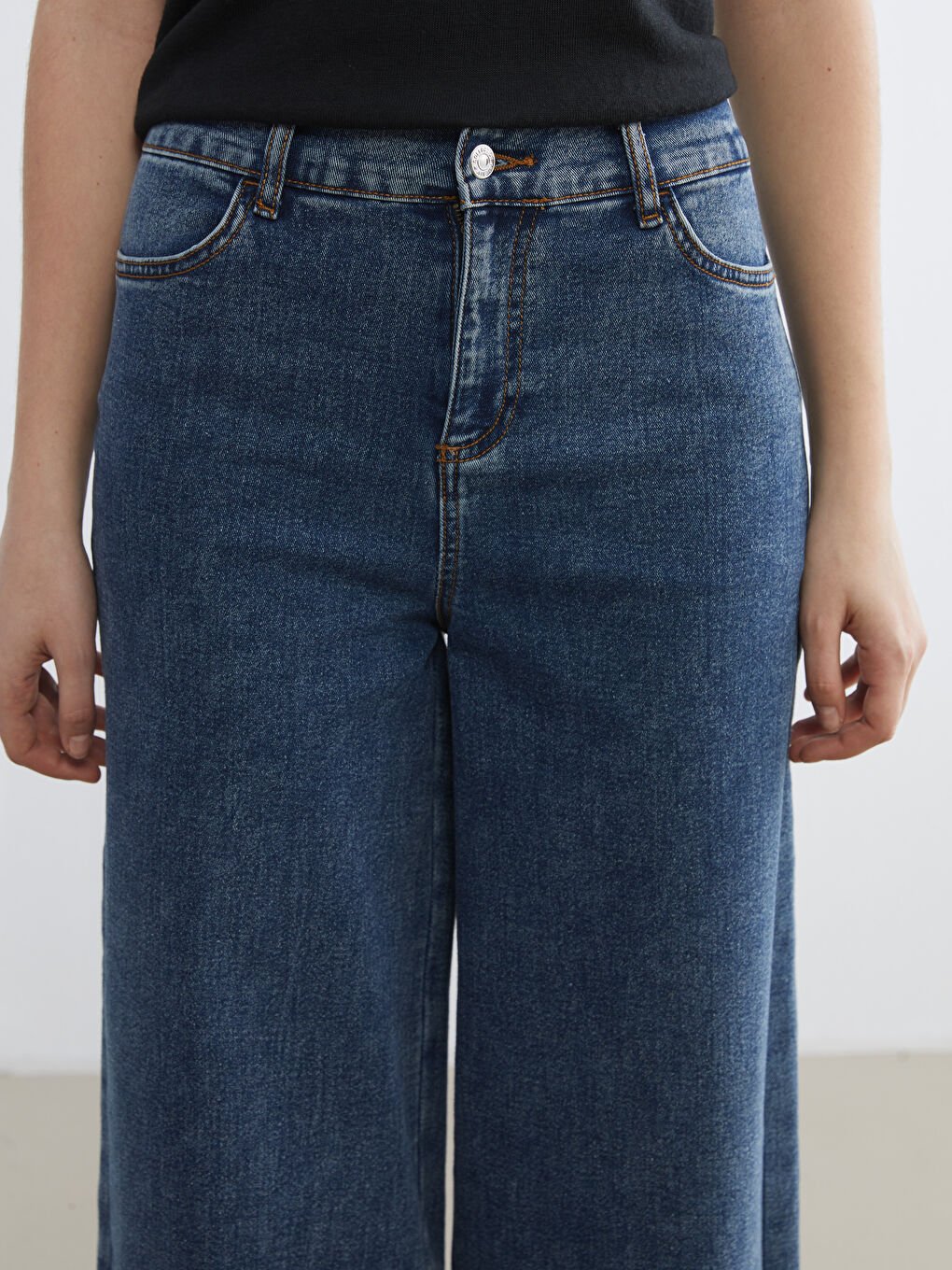 Wideleg Women's Jeans-2