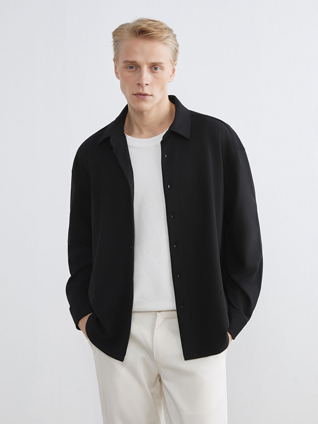 Siyah Regular Fit Uzun Kollu Armürlü Erkek Gömlek