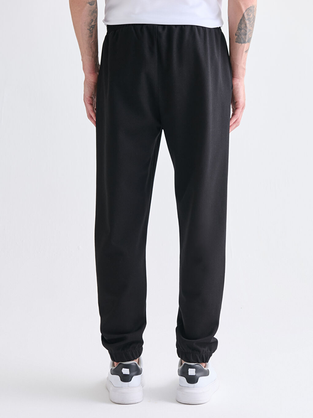 Siyah Standart Kalıp Erkek Jogger Eşofman Altı-3