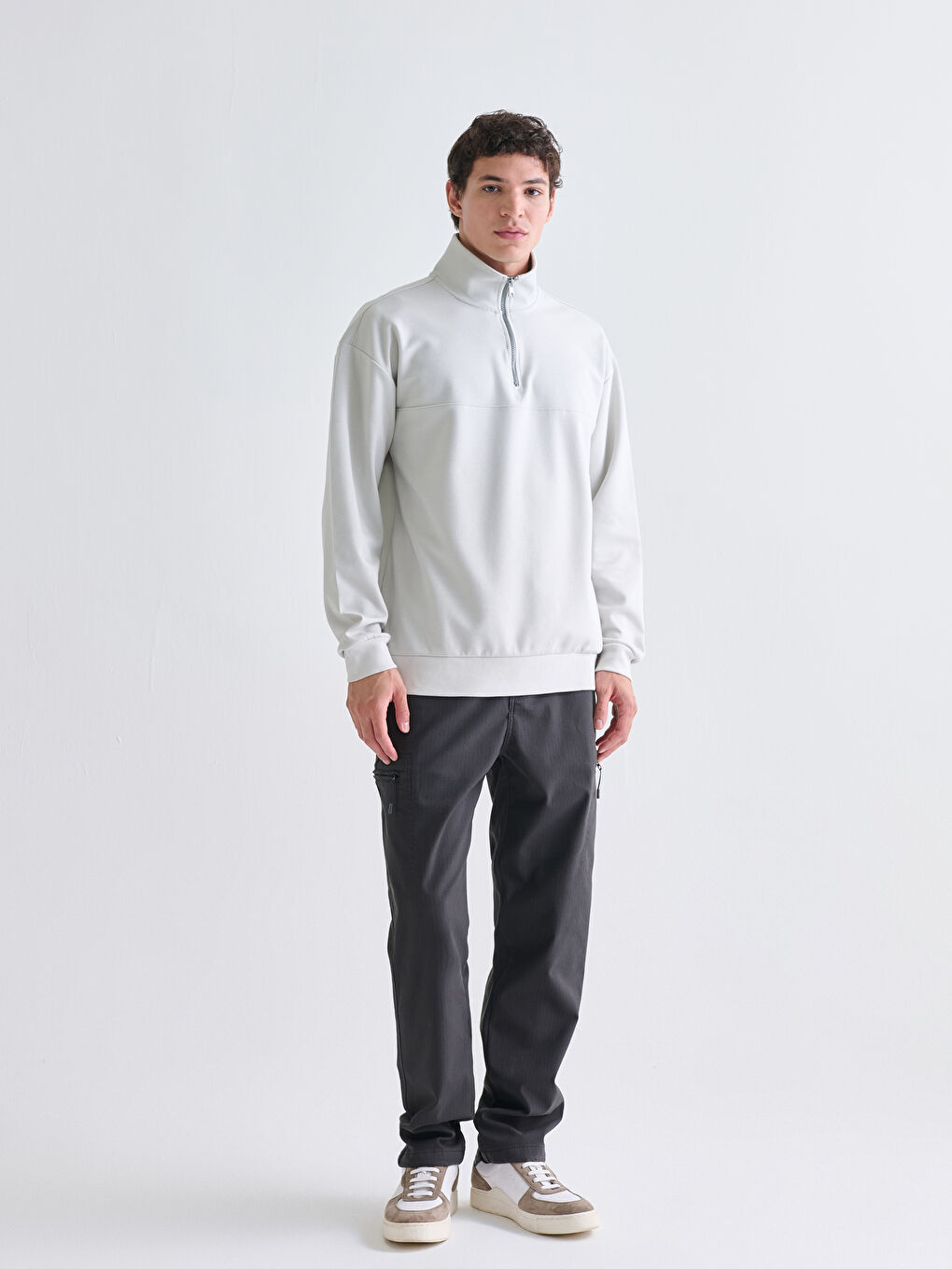 Gri Fermuarlı Dik Yaka Erkek Sweatshirt-1
