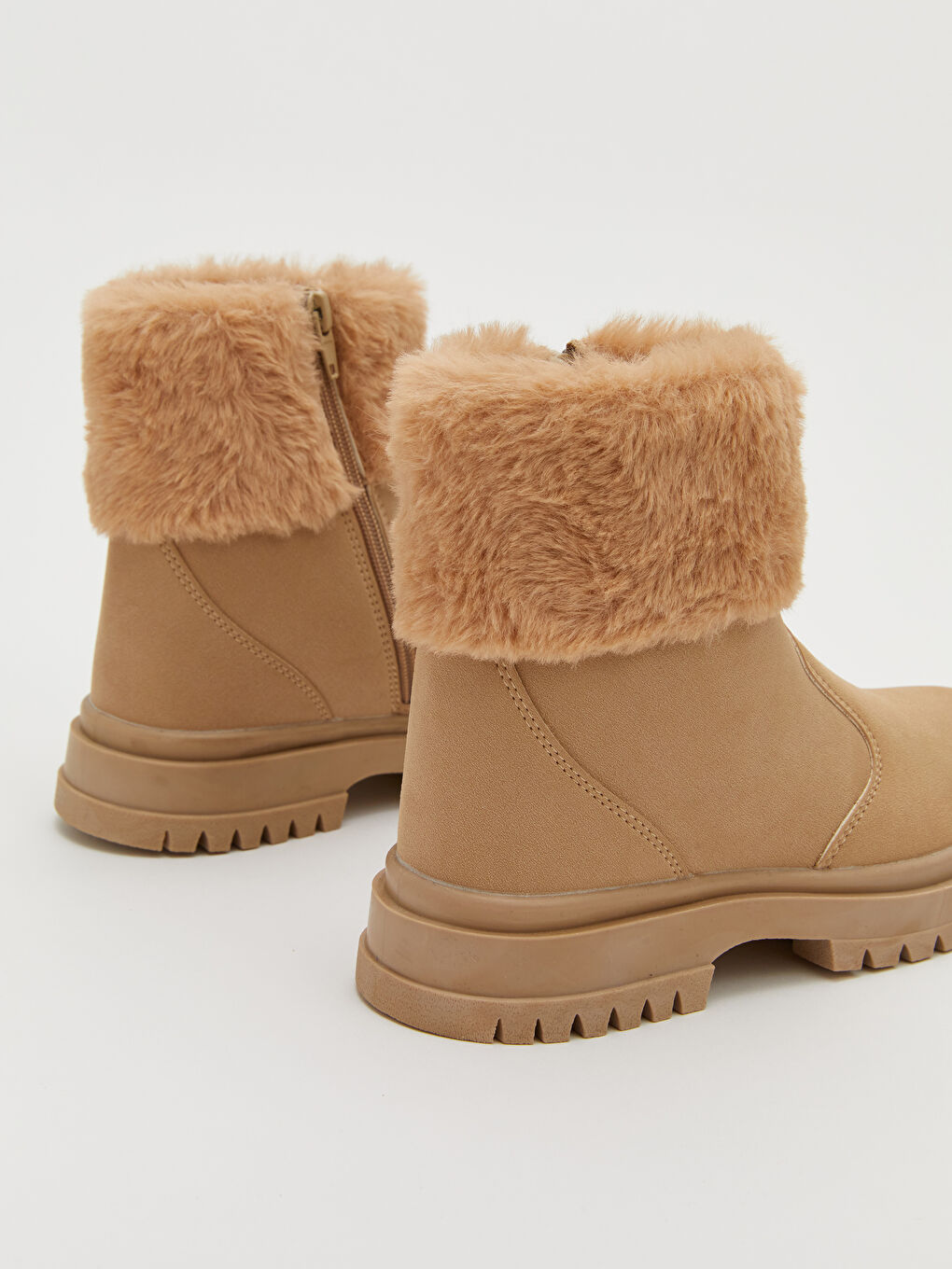 Bej Süet Görünümlü Kız Çocuk Bot-4