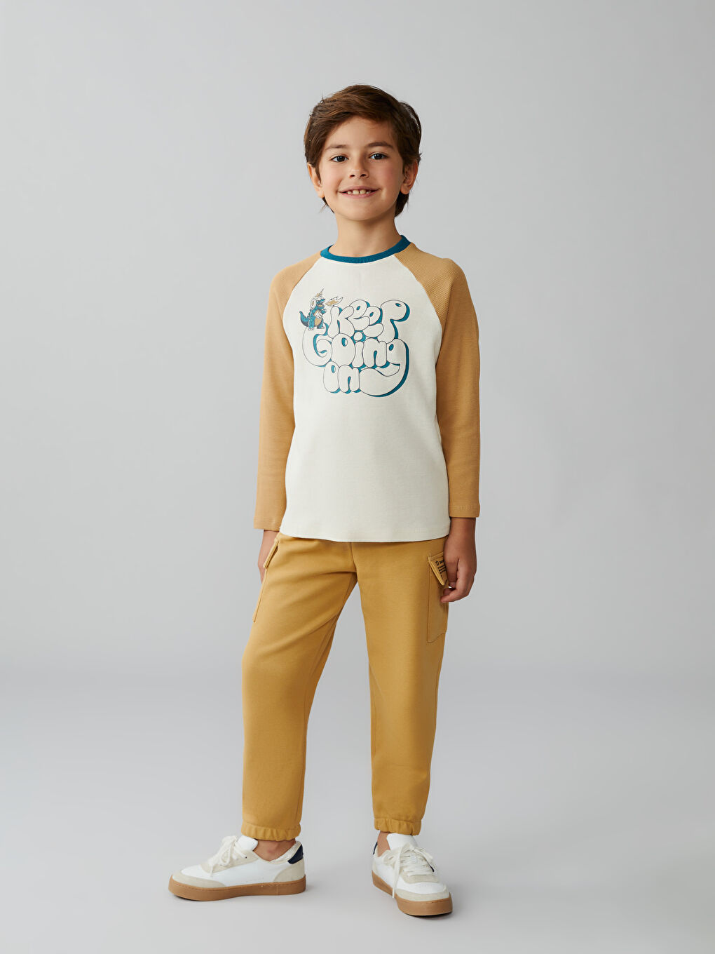 Bej Bisiklet Yaka Uzun Kollu Erkek Çocuk Tişört-2