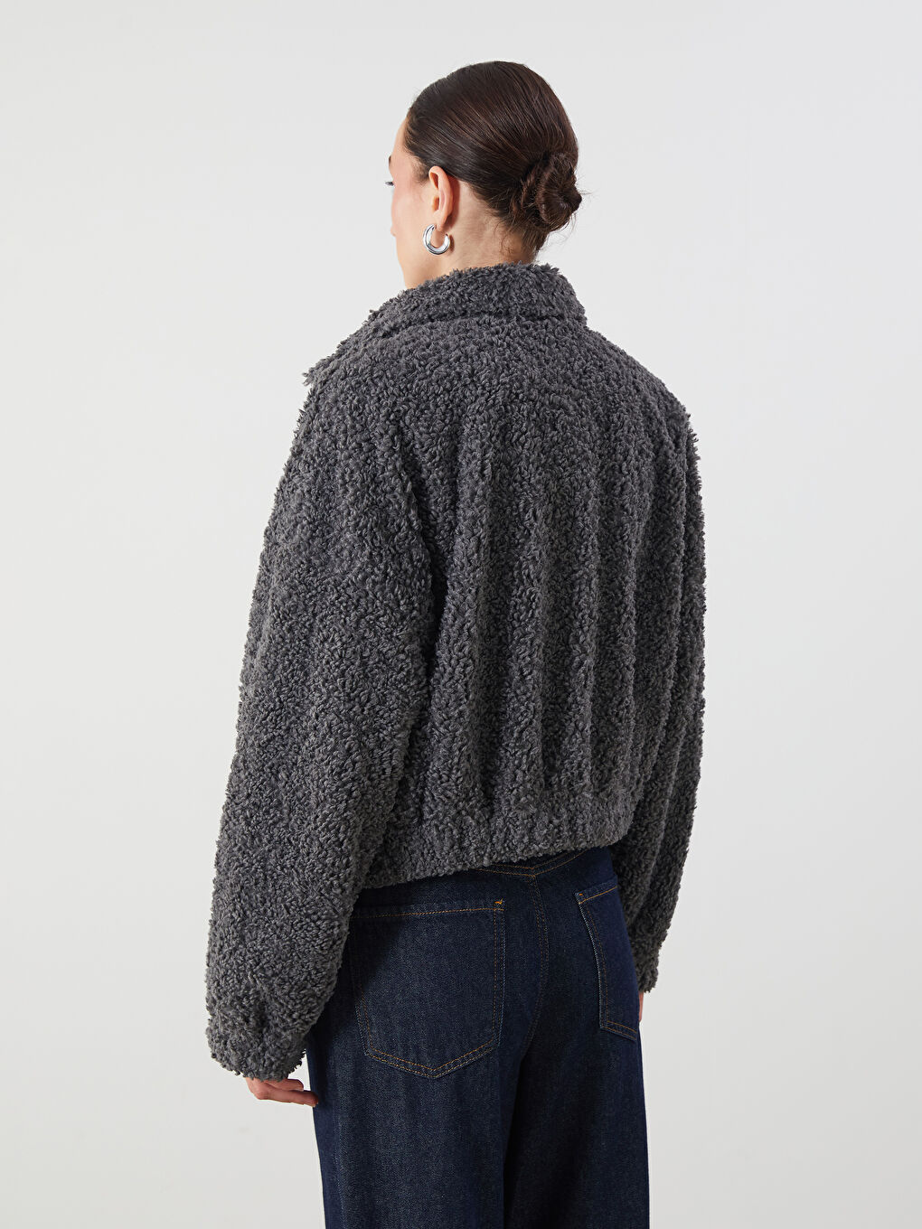 Gri Gömlek Yaka Kadın Pelüş Mont-4