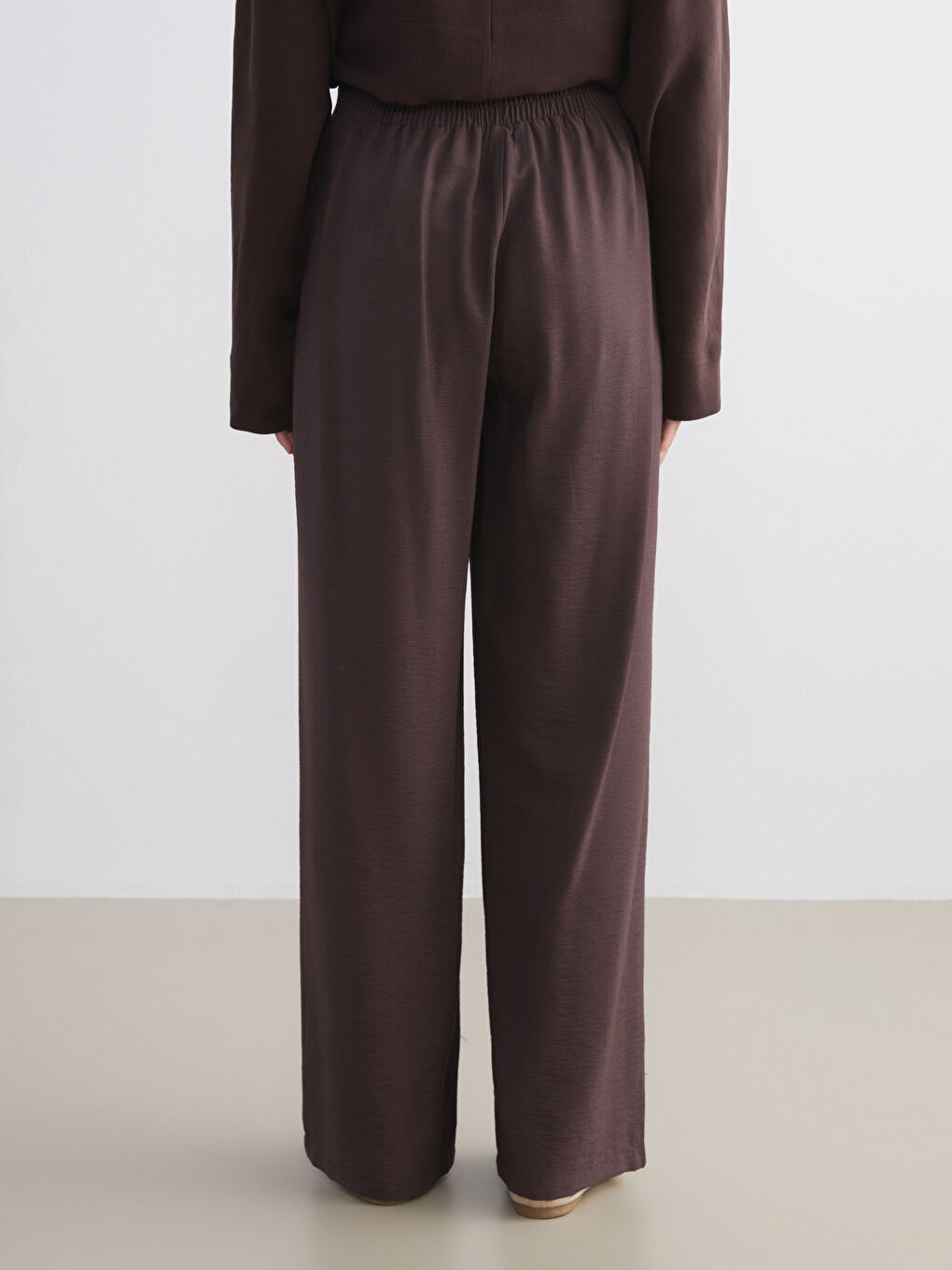 Kahverengi Beli Lastikli Kadın Pantolon-3