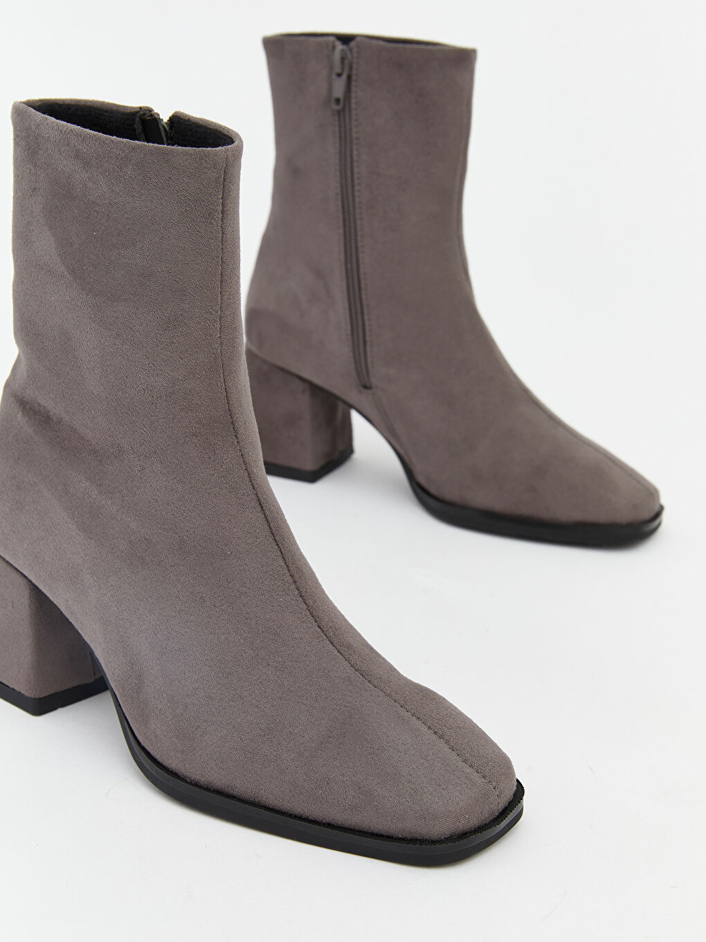 Gri Süet Görünümlü Kadın Topuklu Bot-2