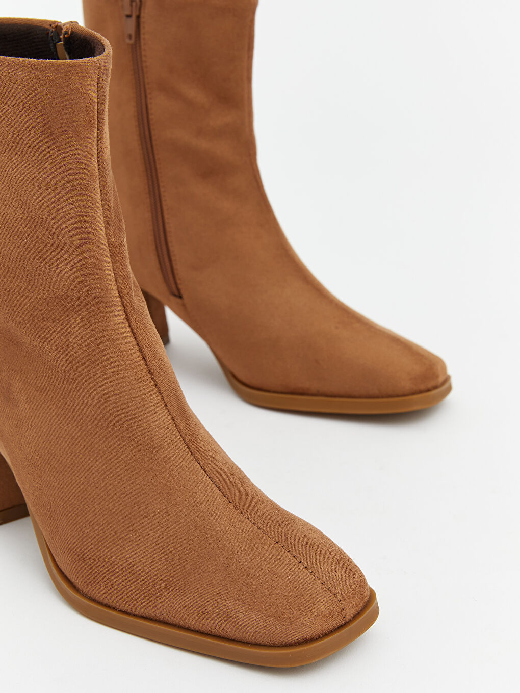 Kahverengi Süet Görünümlü Kadın Topuklu Bot-2