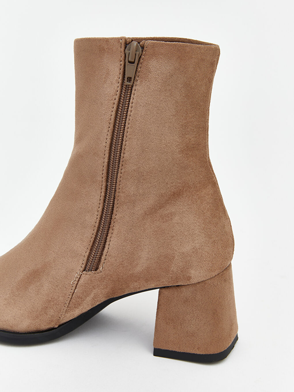 Bej Süet Görünümlü Kadın Topuklu Bot-4