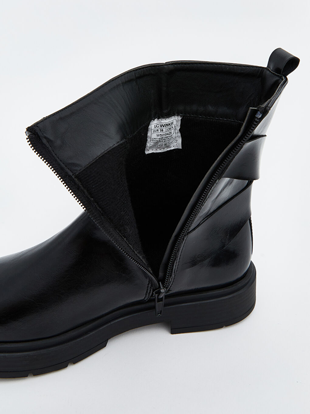 Siyah Fermuarlı Deri Görünümlü Kadın Bot-6