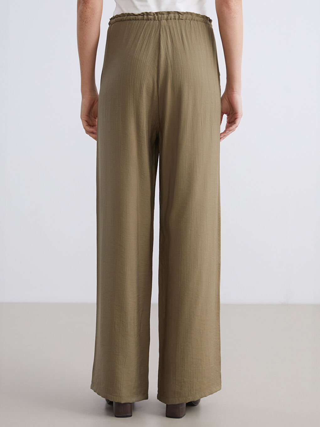 Haki Beli Lastikli Geniş Paça Kadın Pantolon-4