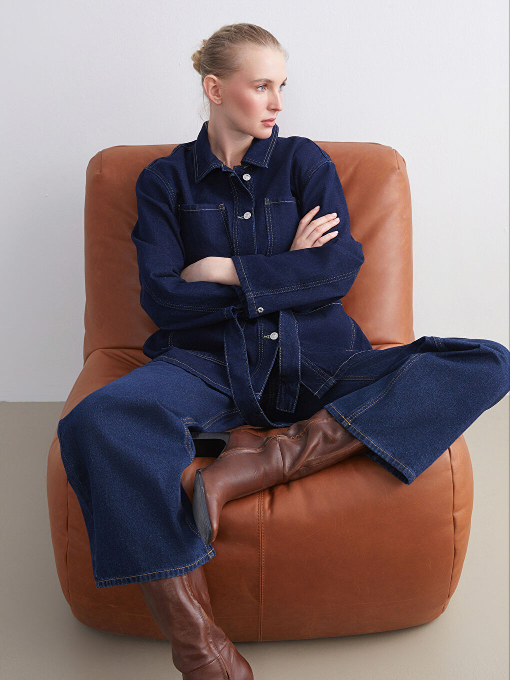 Collared Neck Women's Denim Jacket-2