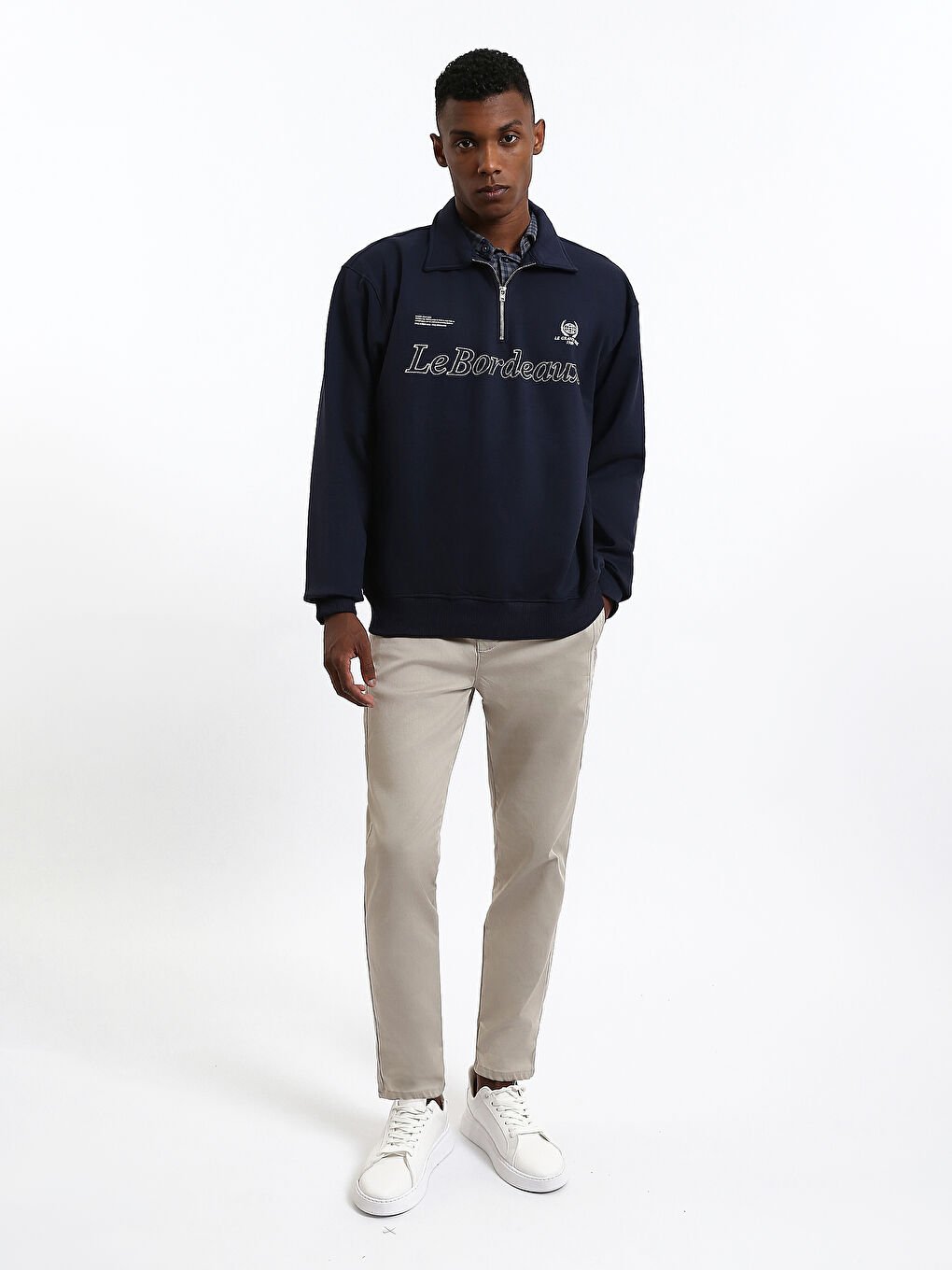 كنزة رياضية مطبوعة بياقة بولو للرجال-2