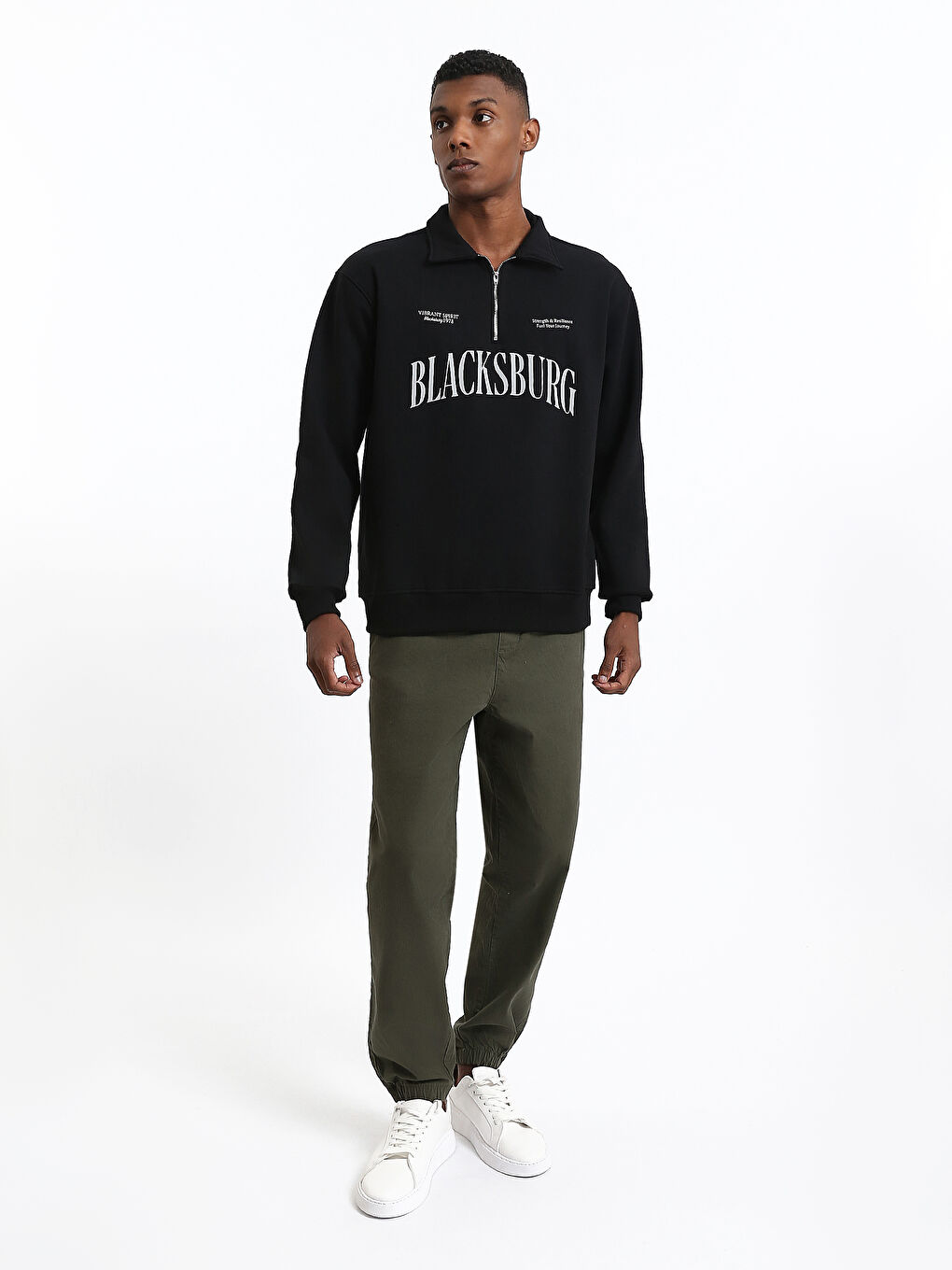 كنزة رياضية مطبوعة بياقة بولو للرجال-2