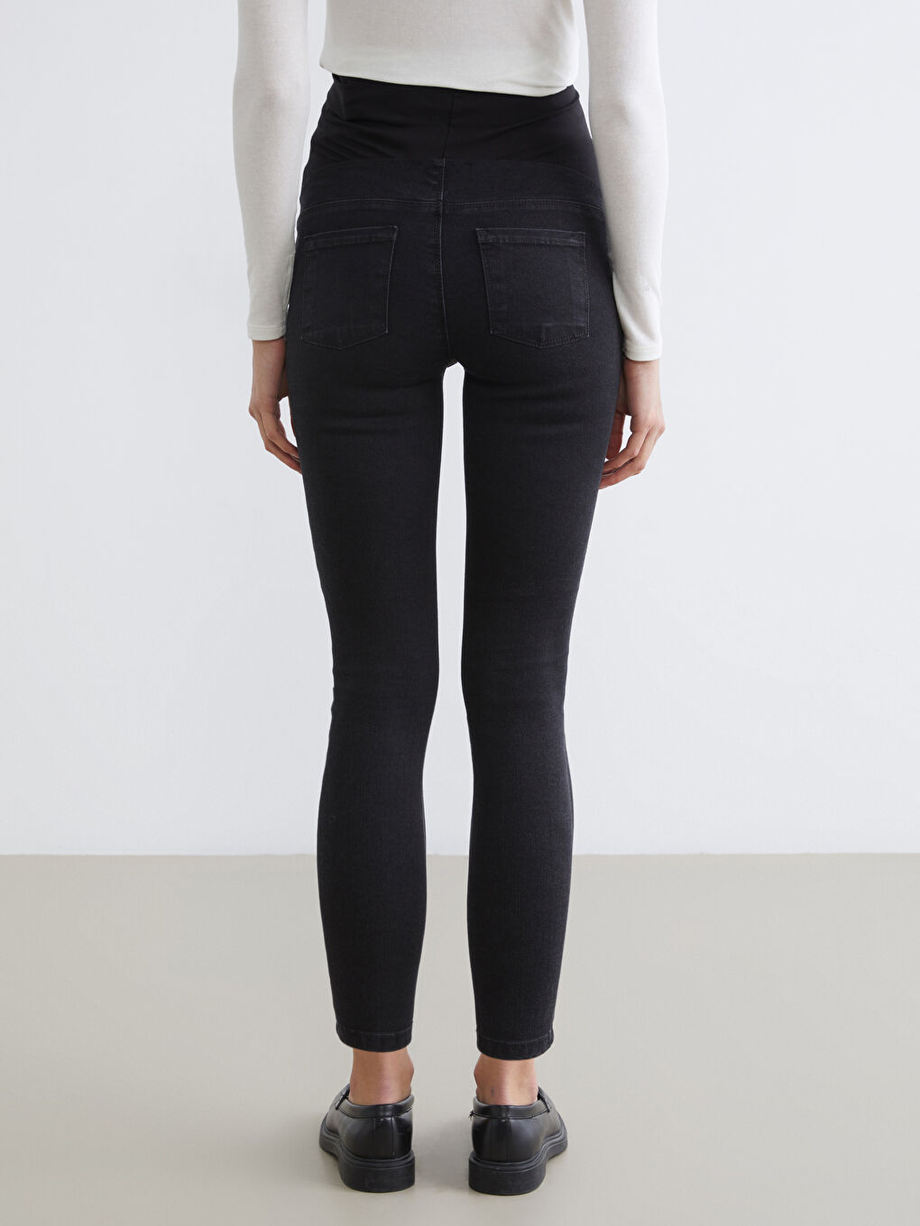 Siyah Karın Panelli Slim Mom Kadın Jean Pantolon-3